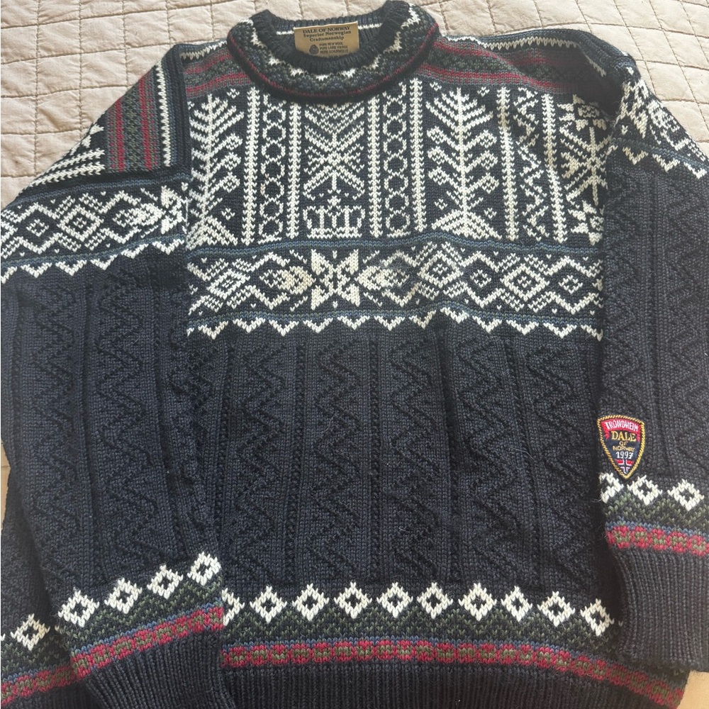 Dale of Norway Men's Wool Black and White Patterned Sweater